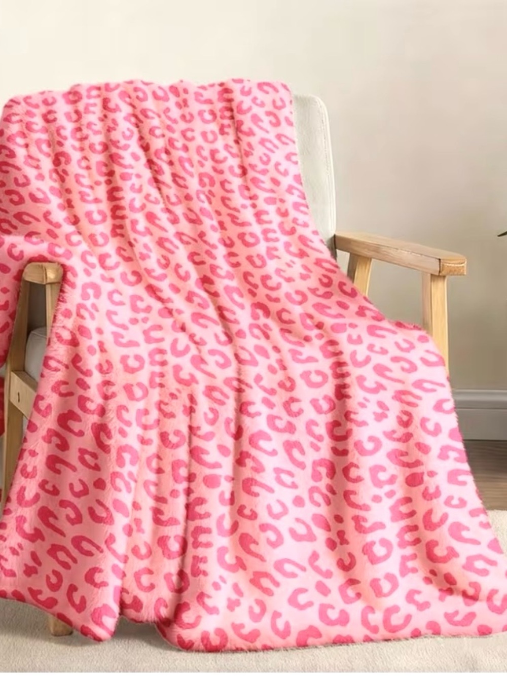 Pink Leopard Print Plush Throw Blanket Brand New